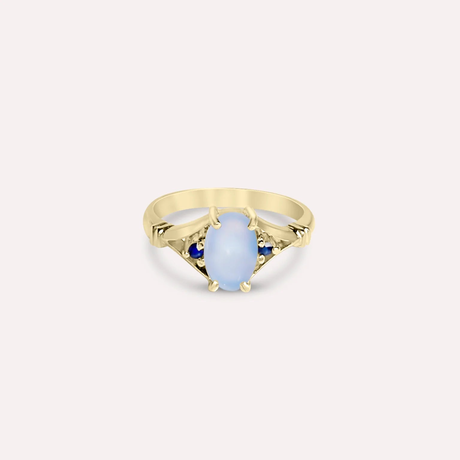Gold Luna Oval Moon Ring